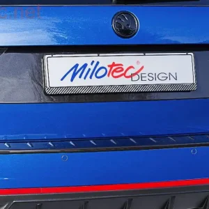 Cenová Bomba Škoda Octavia III + facelift combi RS práh pátých dveří s výstupky (s hranou), černý lesk