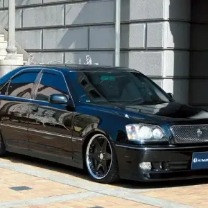 Toyota Crown 17 - body kit EURO EDITION od AIMGAIN 3-dílný set Hit Sezóny
