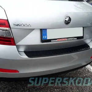 Omezená Nabídka Škoda Octavia III sedan - nákladový práh GLOSSY BLACK