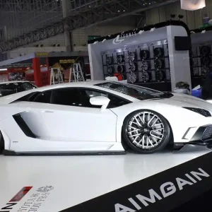 Lamborghini Aventador - kryty prahu GT KARBON od AIMGAIN Nízká Cena