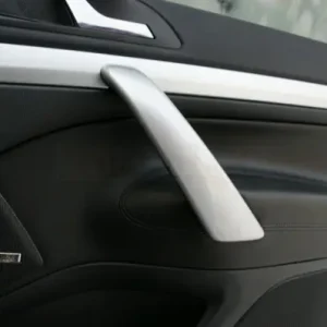 Škoda Octavia II - Hliníková madla dveří vnitřní Akce