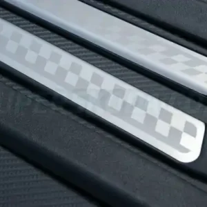 Škoda Octavia II - Zadní plastové kyty prahů V3 Bezpečná Platba