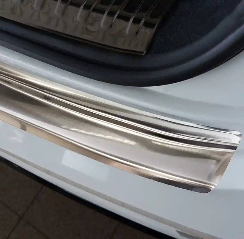 Rychlé Dodání Nerezový kryt prahu zadních dveří Audi Q8 (od roku 2018>) - Avisa 2/35291