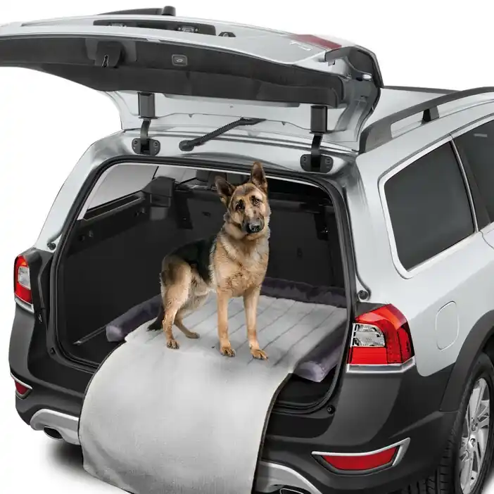 Aktuální Pelíšek pro psa do kufru auta s ochranou nárazníku LAMPA PET MAT 3 in 1