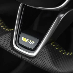 Super Cena Škoda Kamiq Facelift - Plaketka volantu ELROQ RS V1